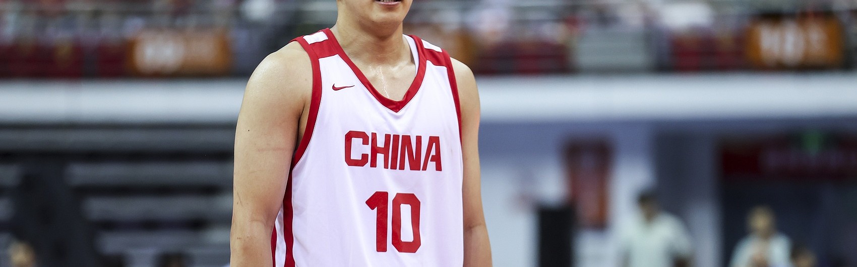 开云体育app-明年参加NBA选秀？媒体人：王俊杰才20岁 想在海外闯荡历练是好事