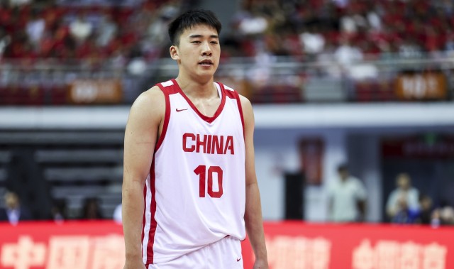 开云体育app-明年参加NBA选秀?媒体人:王俊杰才20岁 想在海外闯荡历练是好事